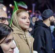 بغض هدایت هاشمی برای کودکان شهید میناب/ محیا دهقانی: من سرباز این وطن هستم بغض هدایت هاشمی برای کودکان شهید میناب/ محیا دهقانی: من سرباز این وطن هستم