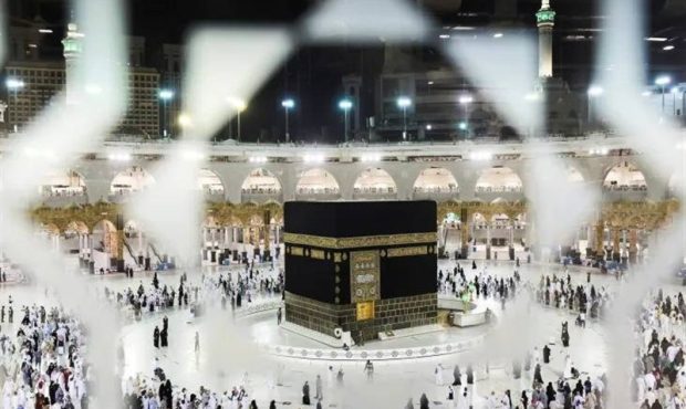 با شوق در انتظار ورود زائران ایرانی هستیم