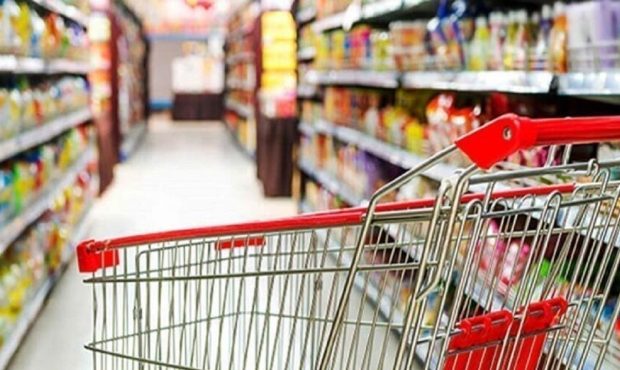 توزیع کالاهای اساسی ۳ برابر تقاضاست/کالاهای اساسی به وفور در بازار موجود است